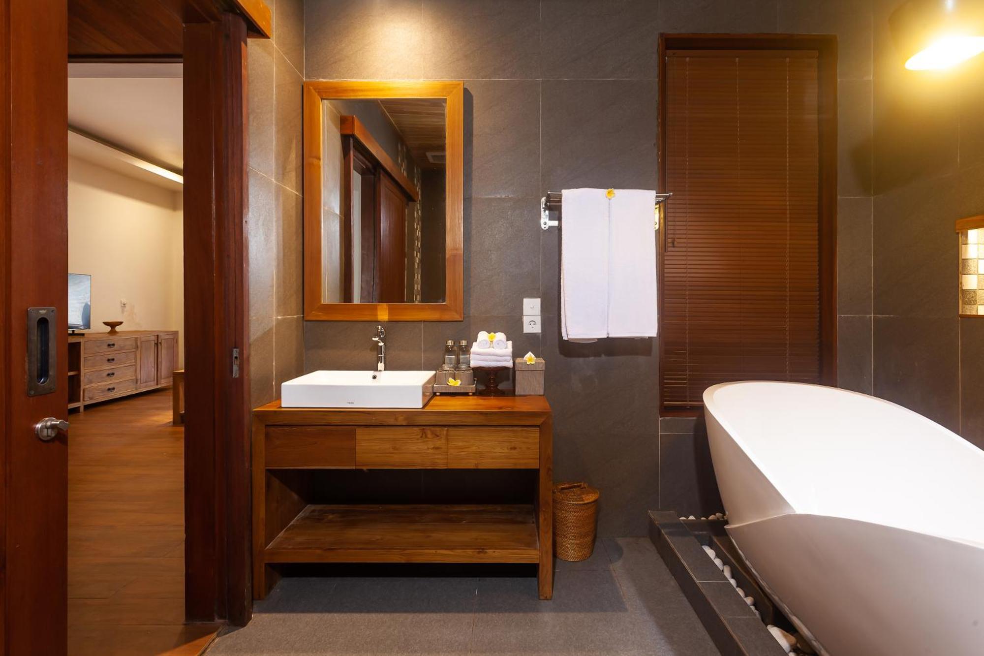 Manah Shanti Suites By Pramana Villas Ubud  Exterior photo